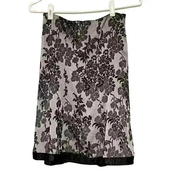 Ann Taylor Womens Skirt Gray Black Fit & Flare Floral Midi Formal Career Size 0P - Picture 1 of 6
